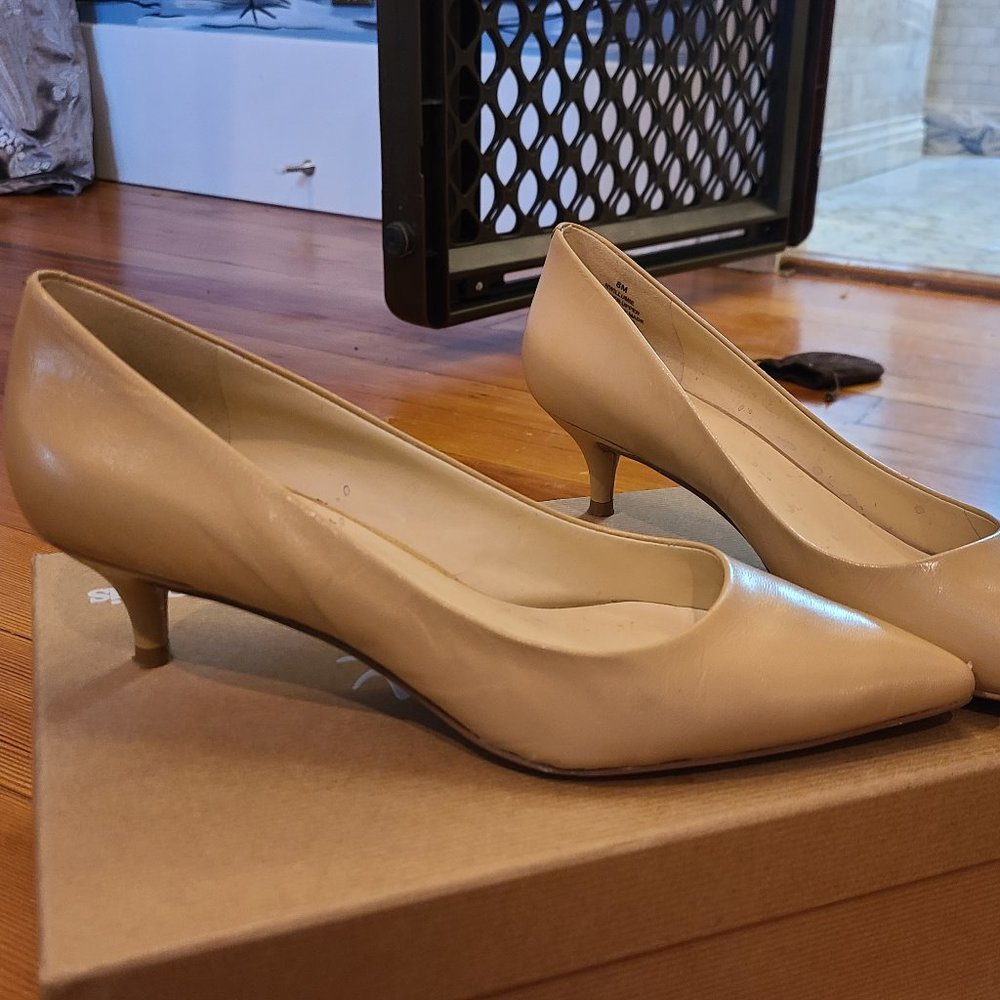 Genuine Leather Nine West Kitten heels